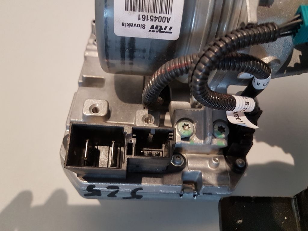 El. posilovač řízení 6R1423510AP Škoda Rapid, Fabia III,... - 6