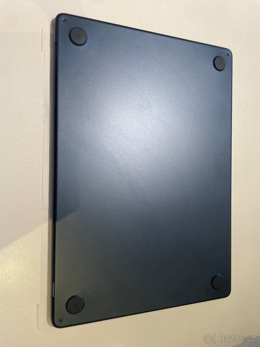 Apple Macbook Air 15,3” (2023)/512GB SSD/16GB/inkoustová/35W - 6