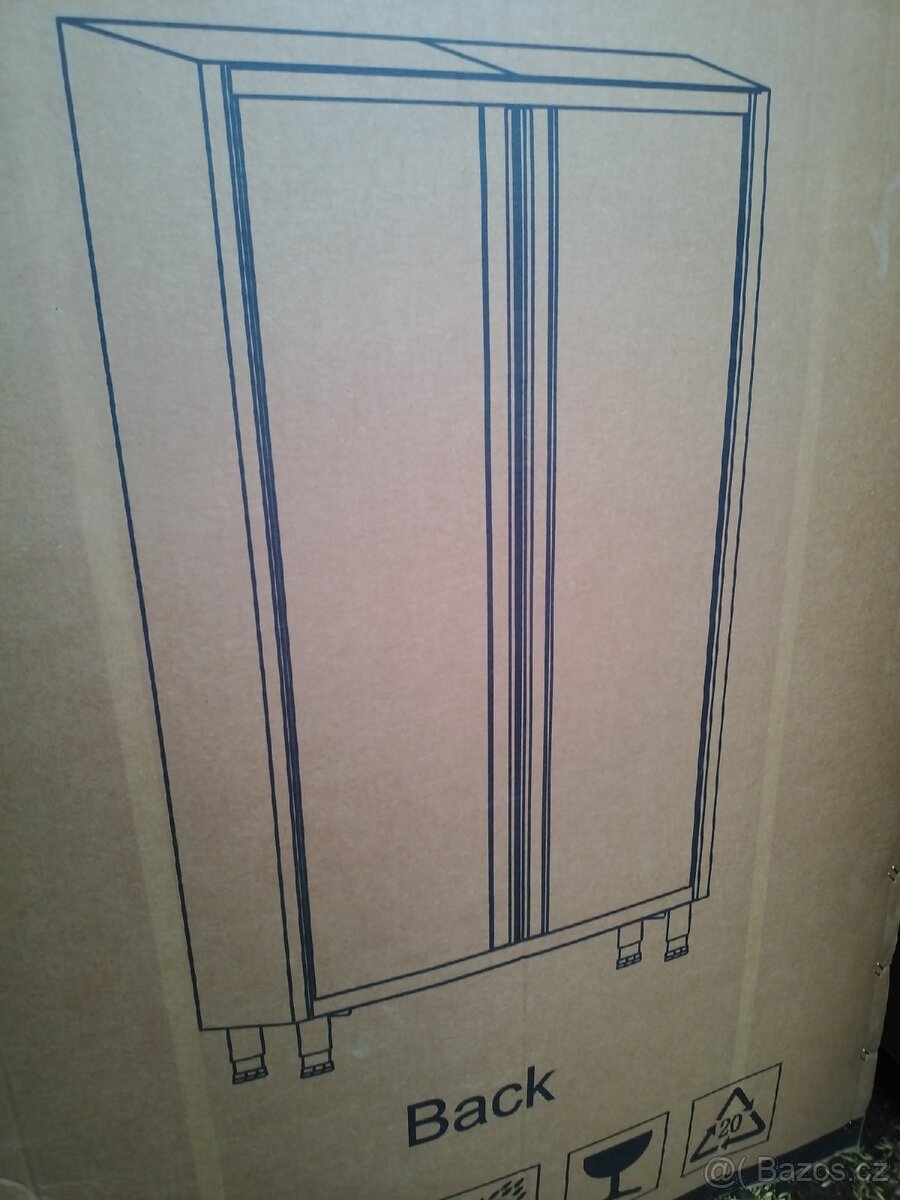 Skříň - 6