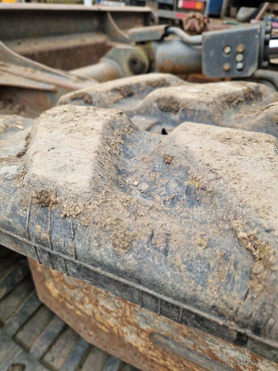 PRODÁM MINIBAGR VOLVO ECR58 PLUS R.V 2007 - 6