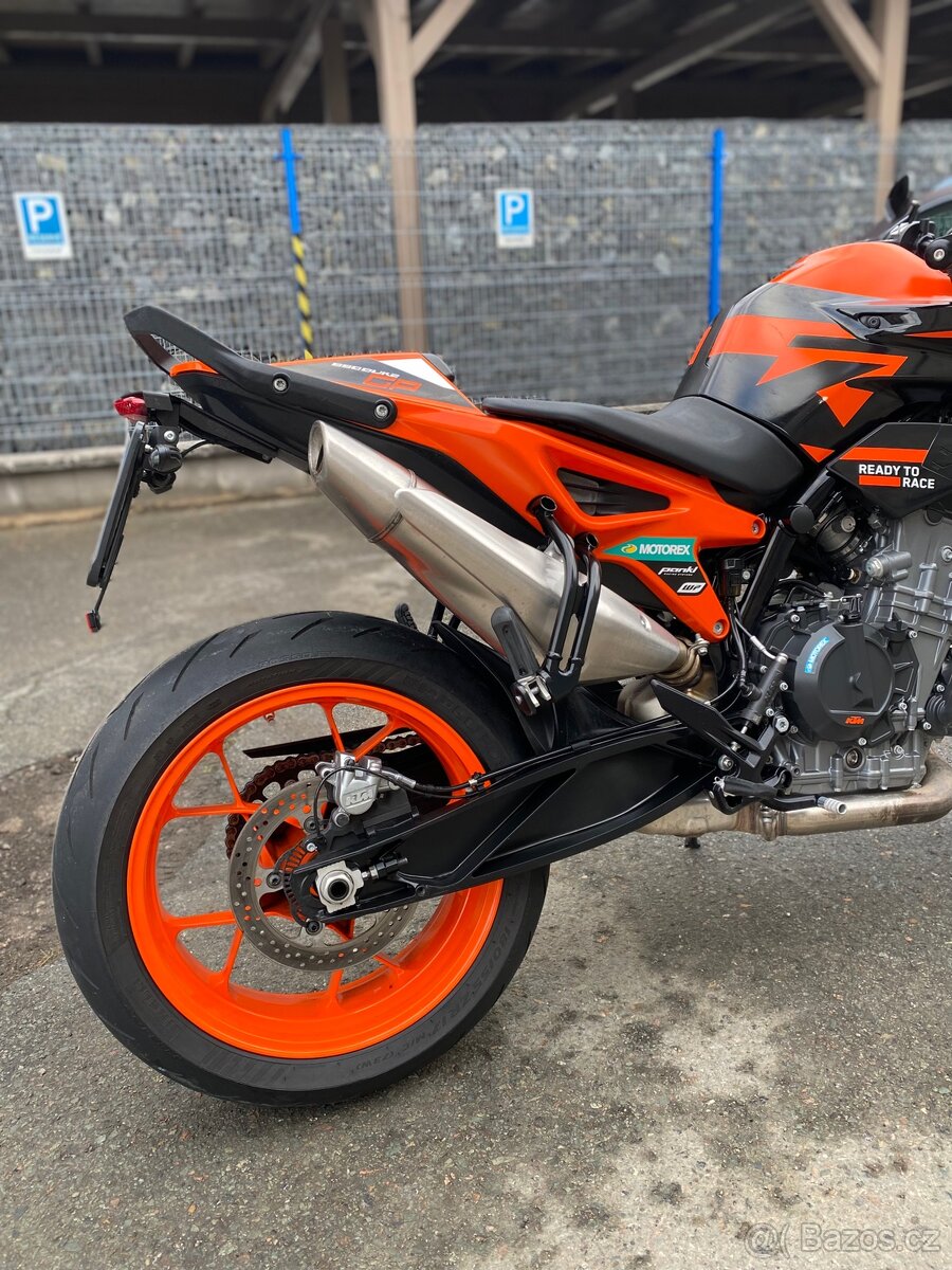KTM 890 DUKE GP - 6