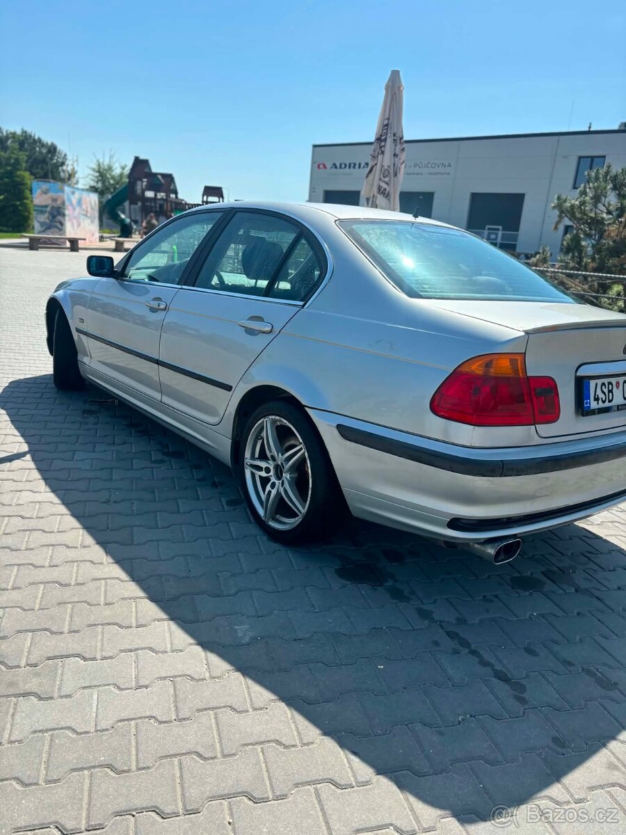 BMW E46 328i manual - 6