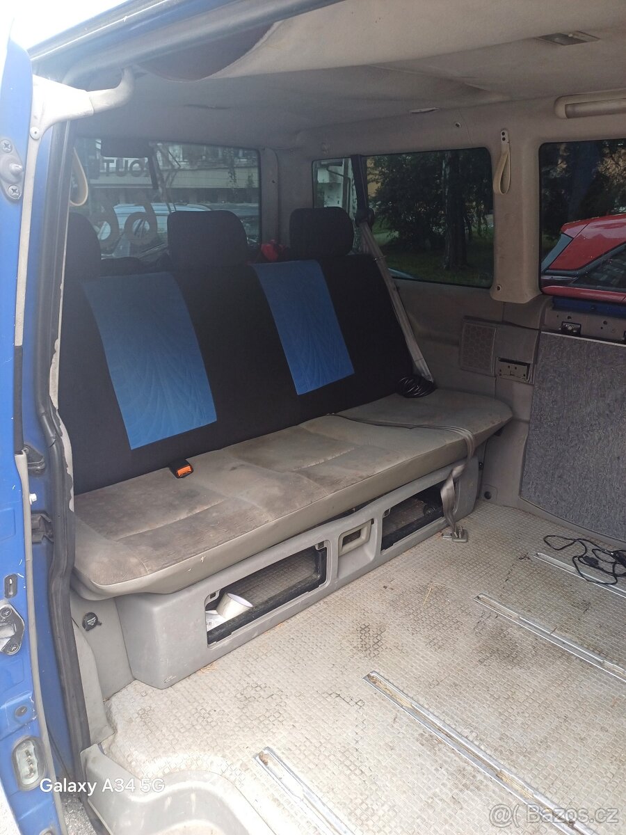 Volkswagen Multivan - 6