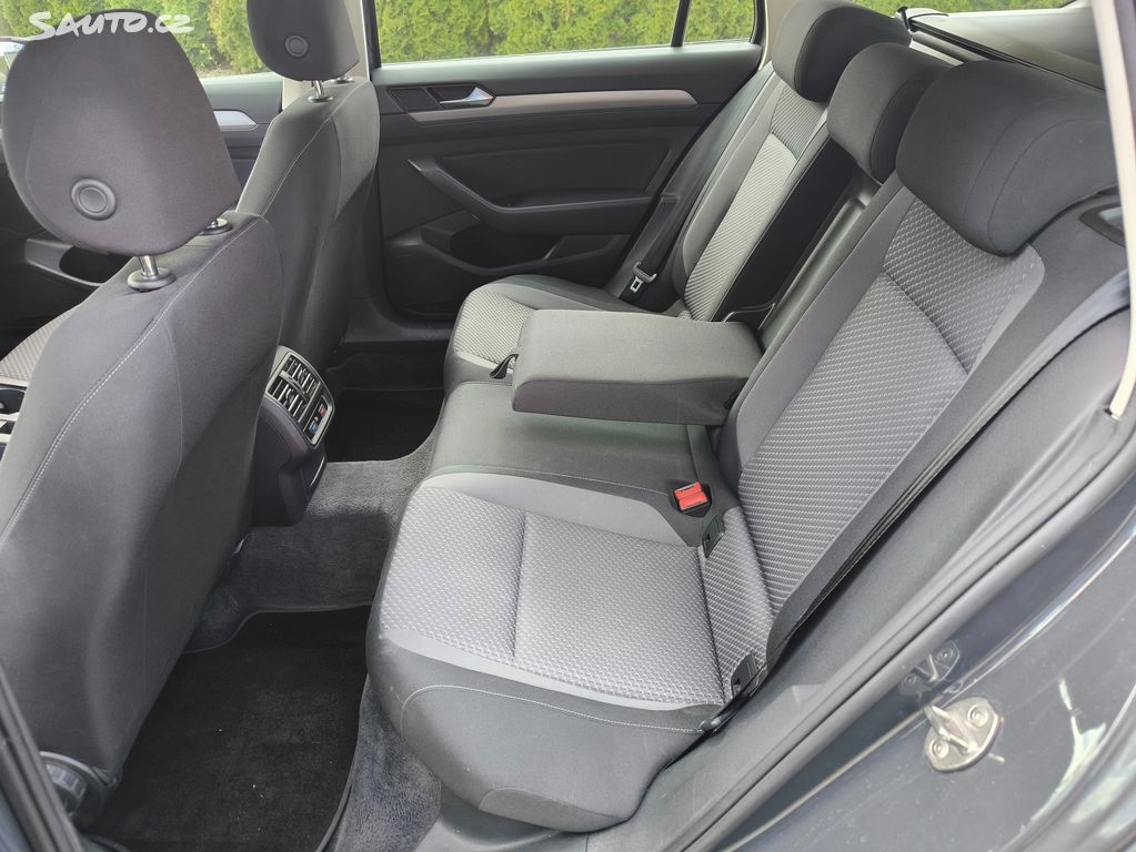 Volkswagen Passat, 2.0 TDi Trendline / ODPOČET DPH - 6