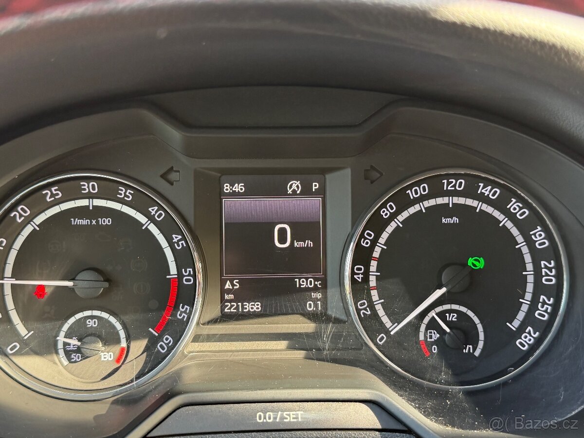 Škoda Octavia Combi RS TDi DSG 4x4 DPH - 6
