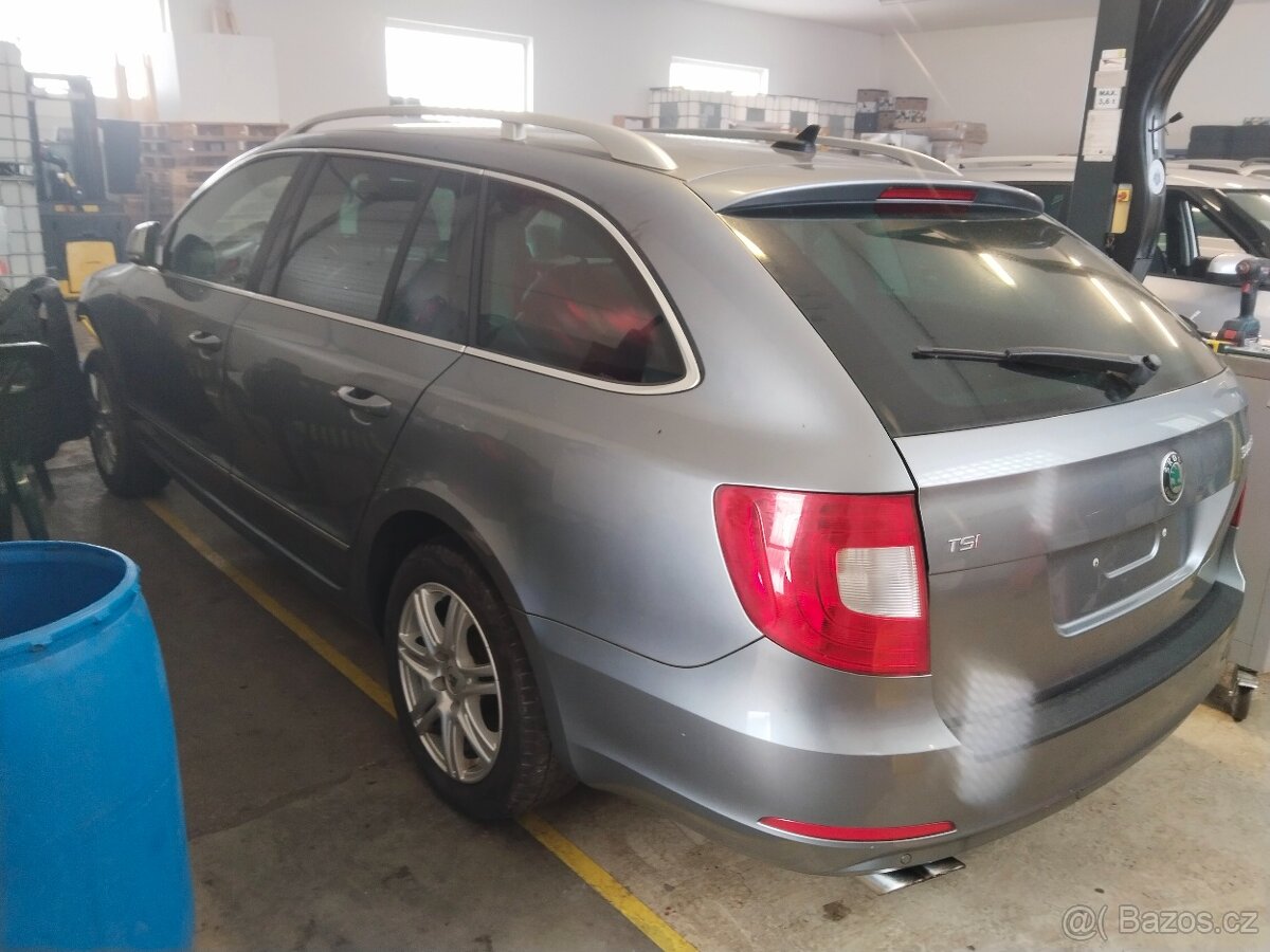 Škoda Superb 2 combi 1,8tsi motor ok na díly - 6