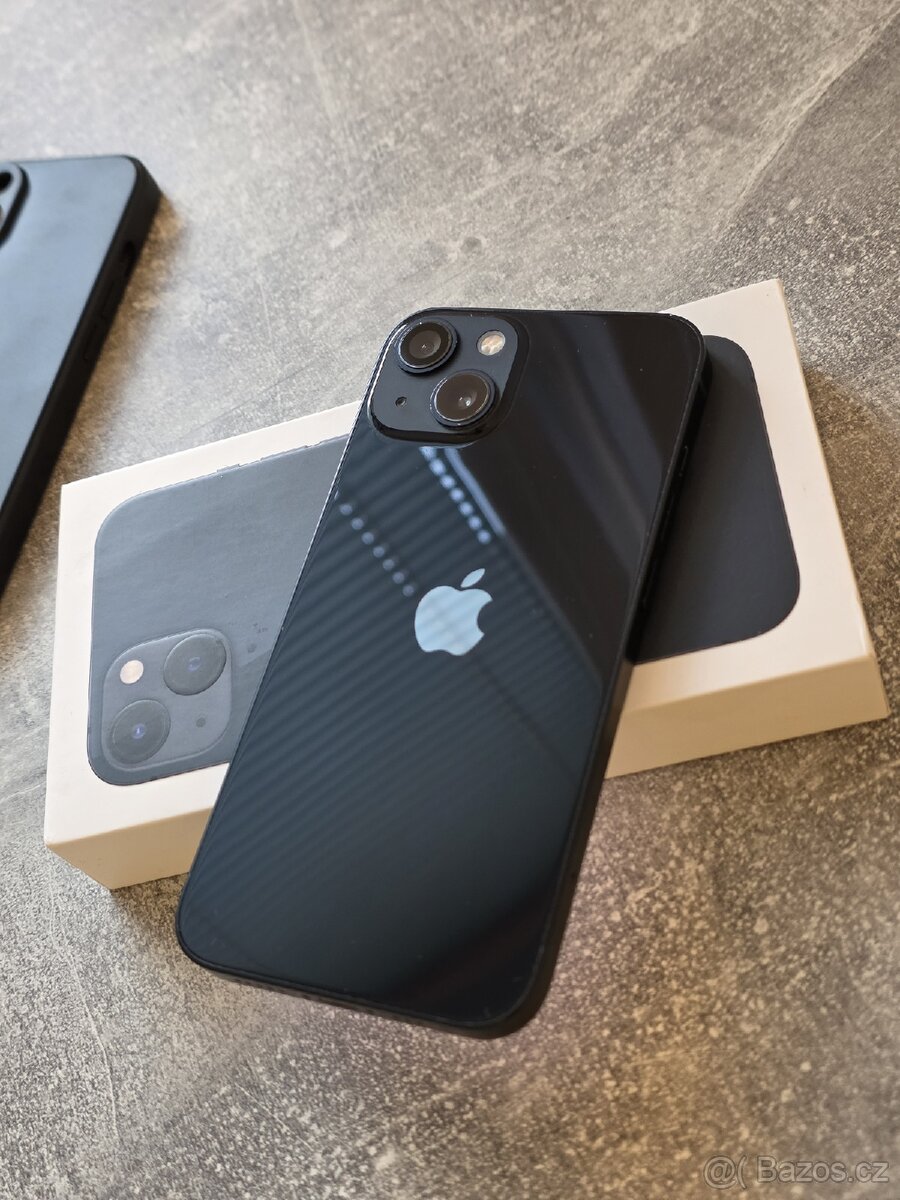 IPhone 13 128GB černý - 6