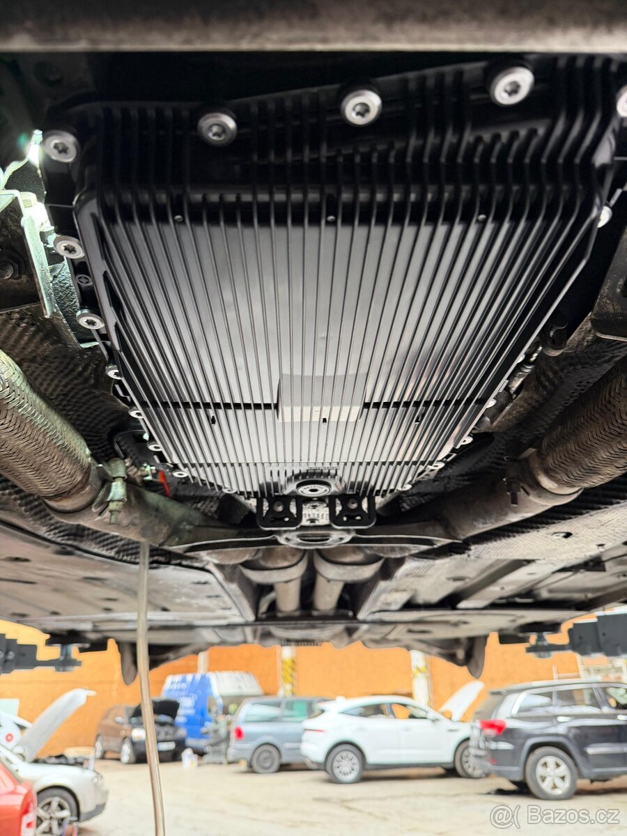 BMW 740D - 6