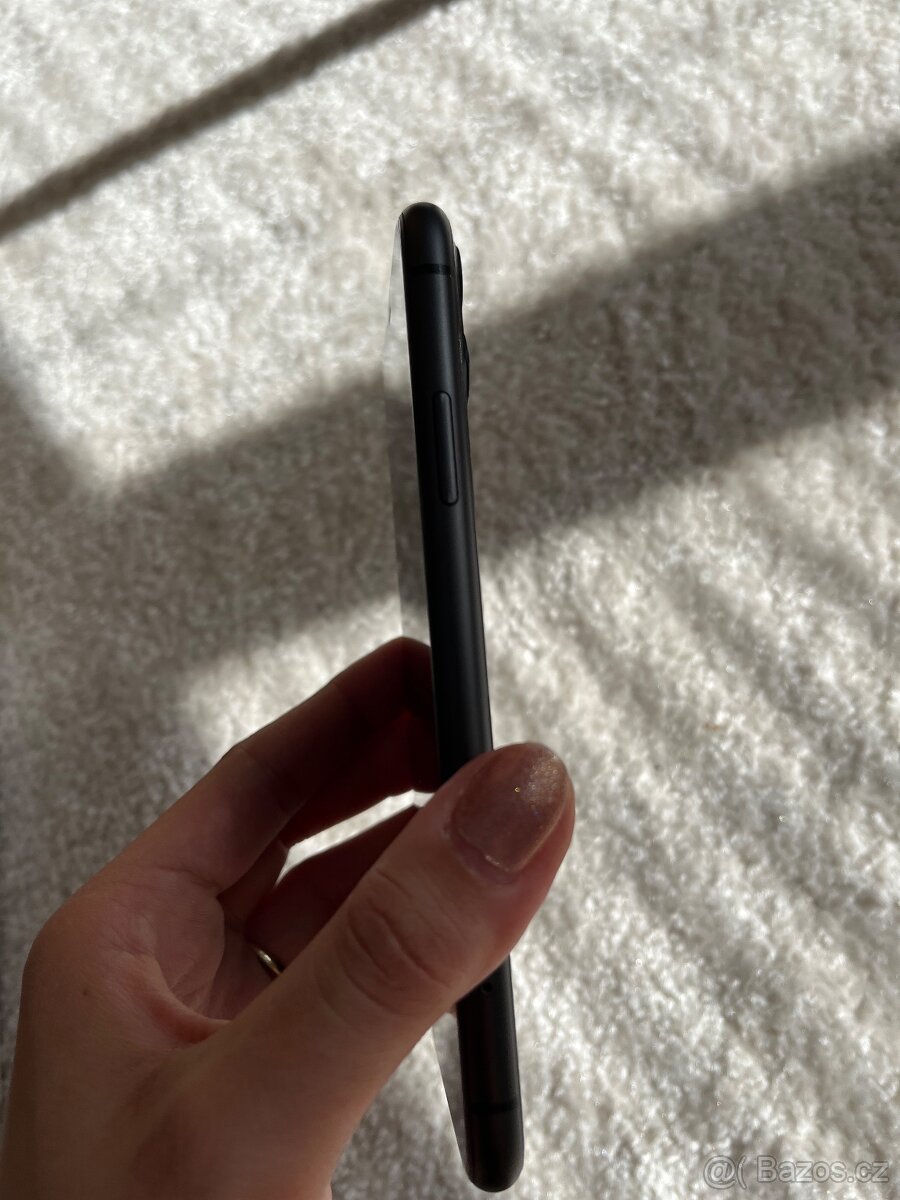 iPhone 11 – 128 GB, perfektní stav - 6