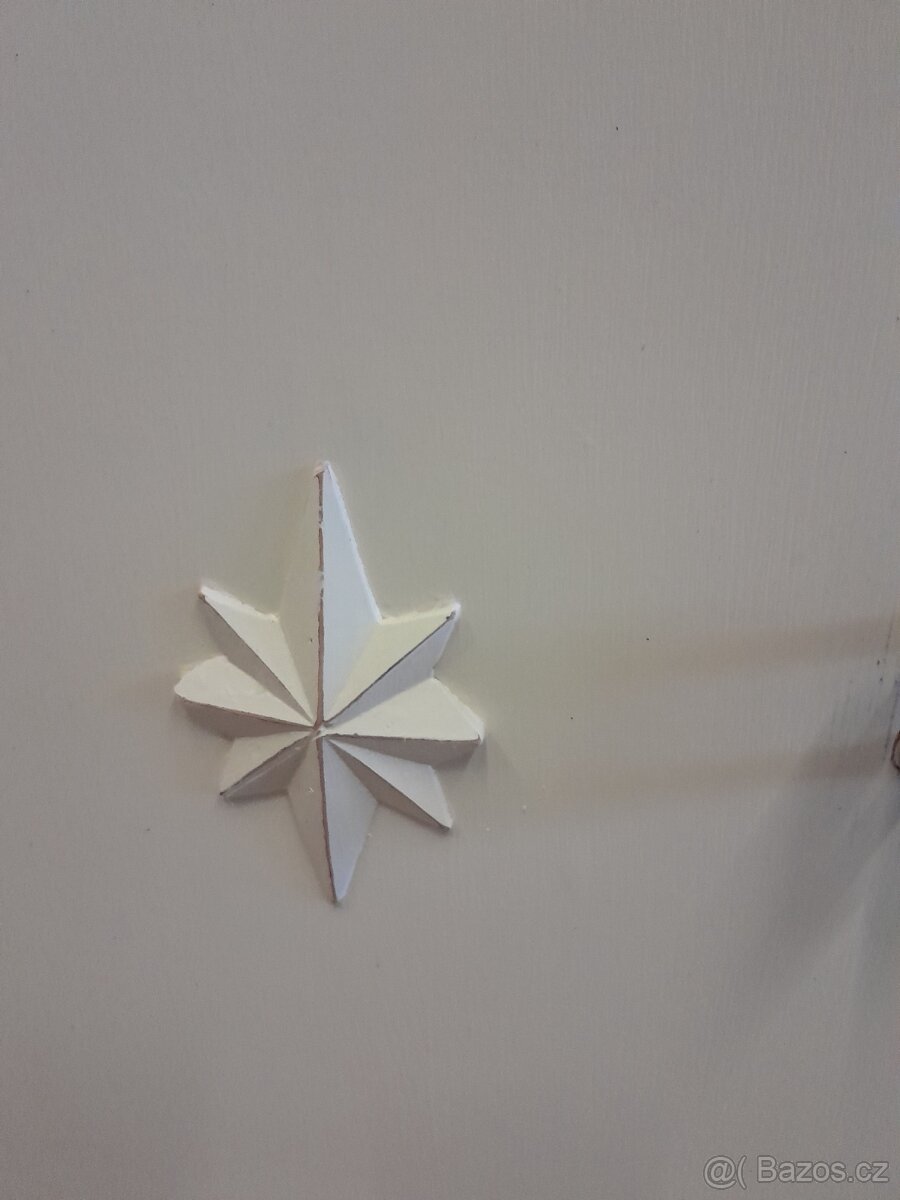 Závěsná skříňka - 6