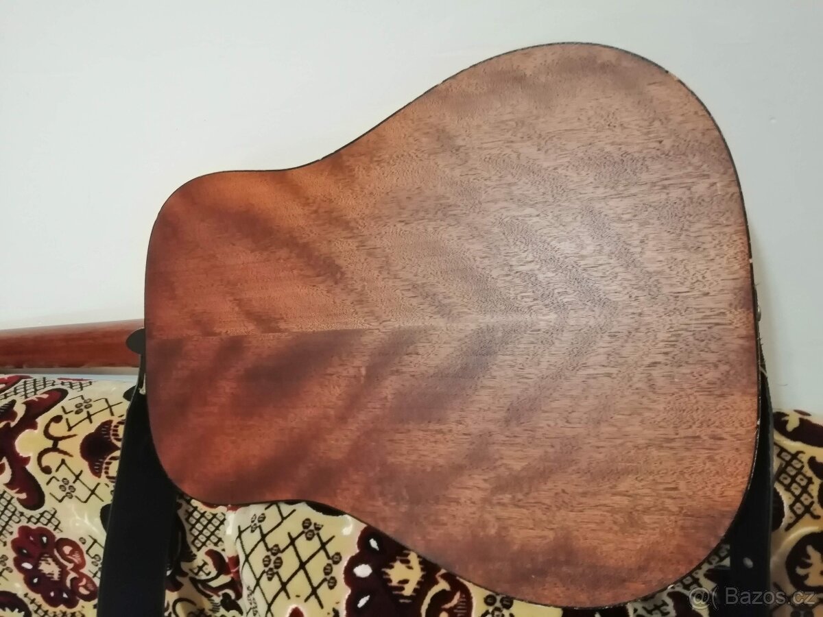 Dvanáctistrunná kytara Cort - 6