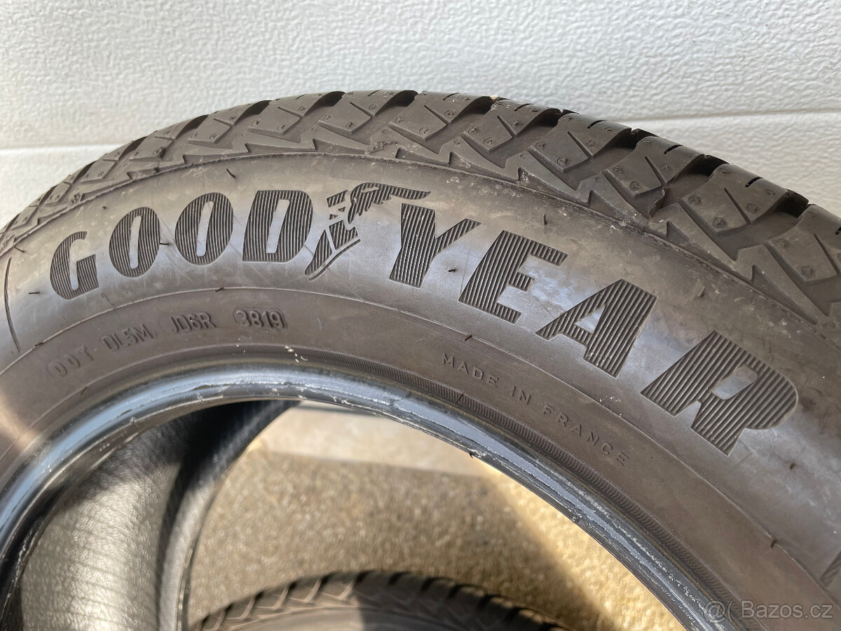 Goodyear Vector 4Seosons 215/60 R16 95V 2Ks celoroční - 6