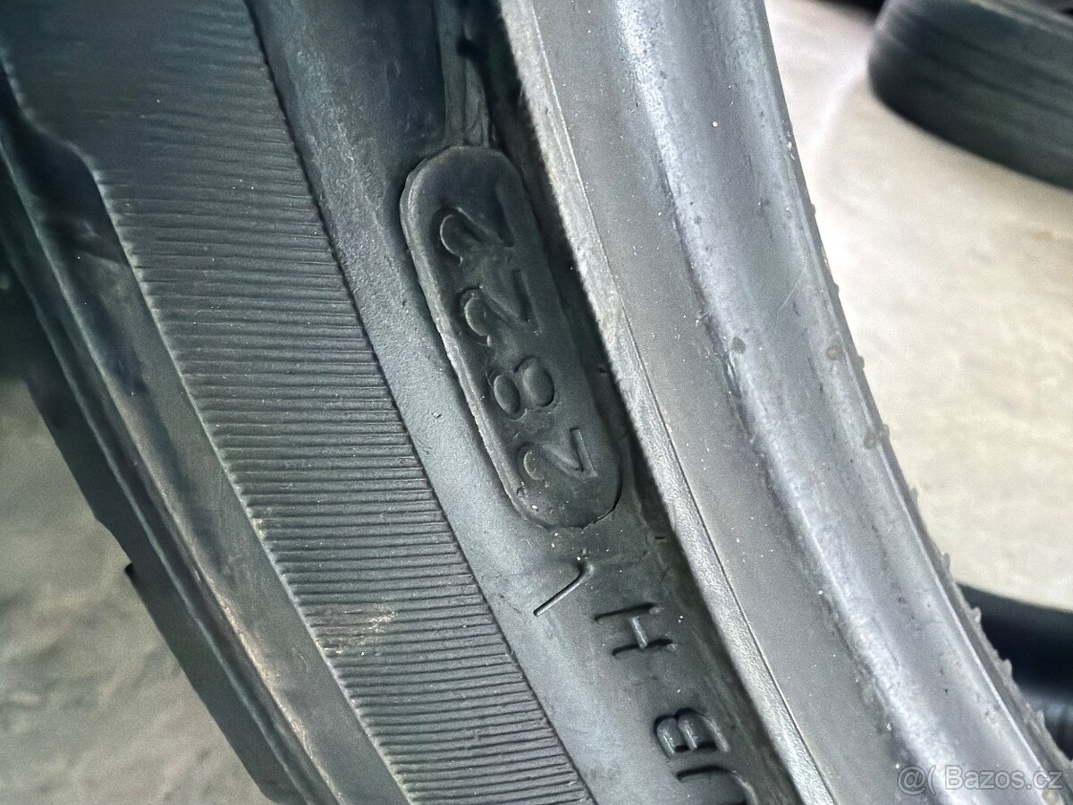 Letní pneu 285/35/22 - 6