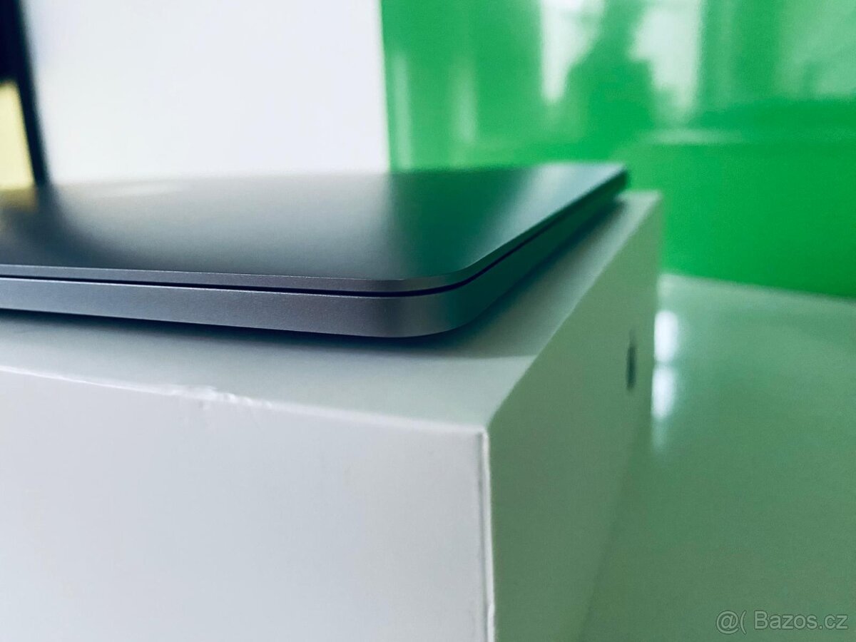 Apple MacBook PRO - 6