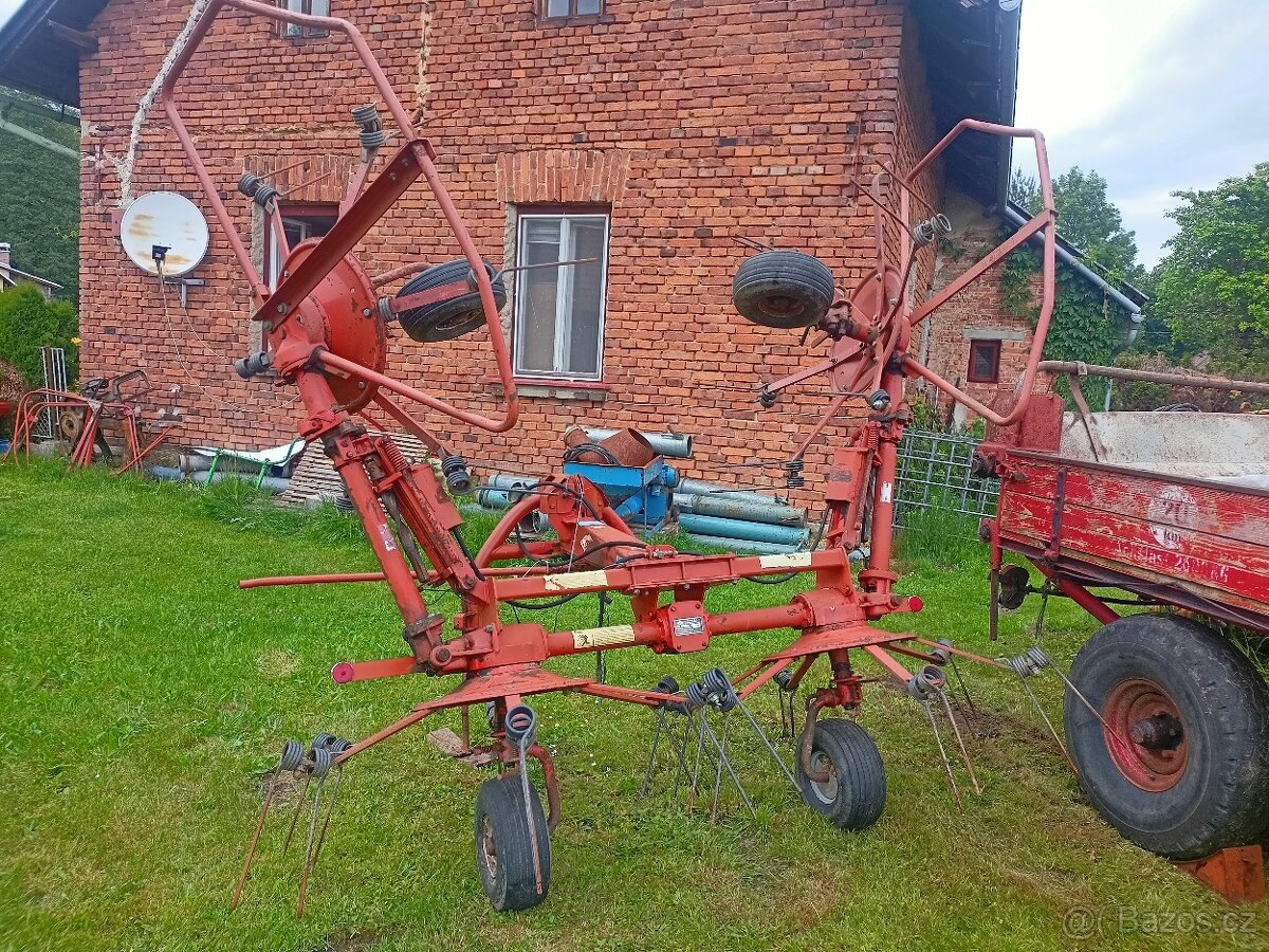 Obraceč sena Kuhn 5 m - 6