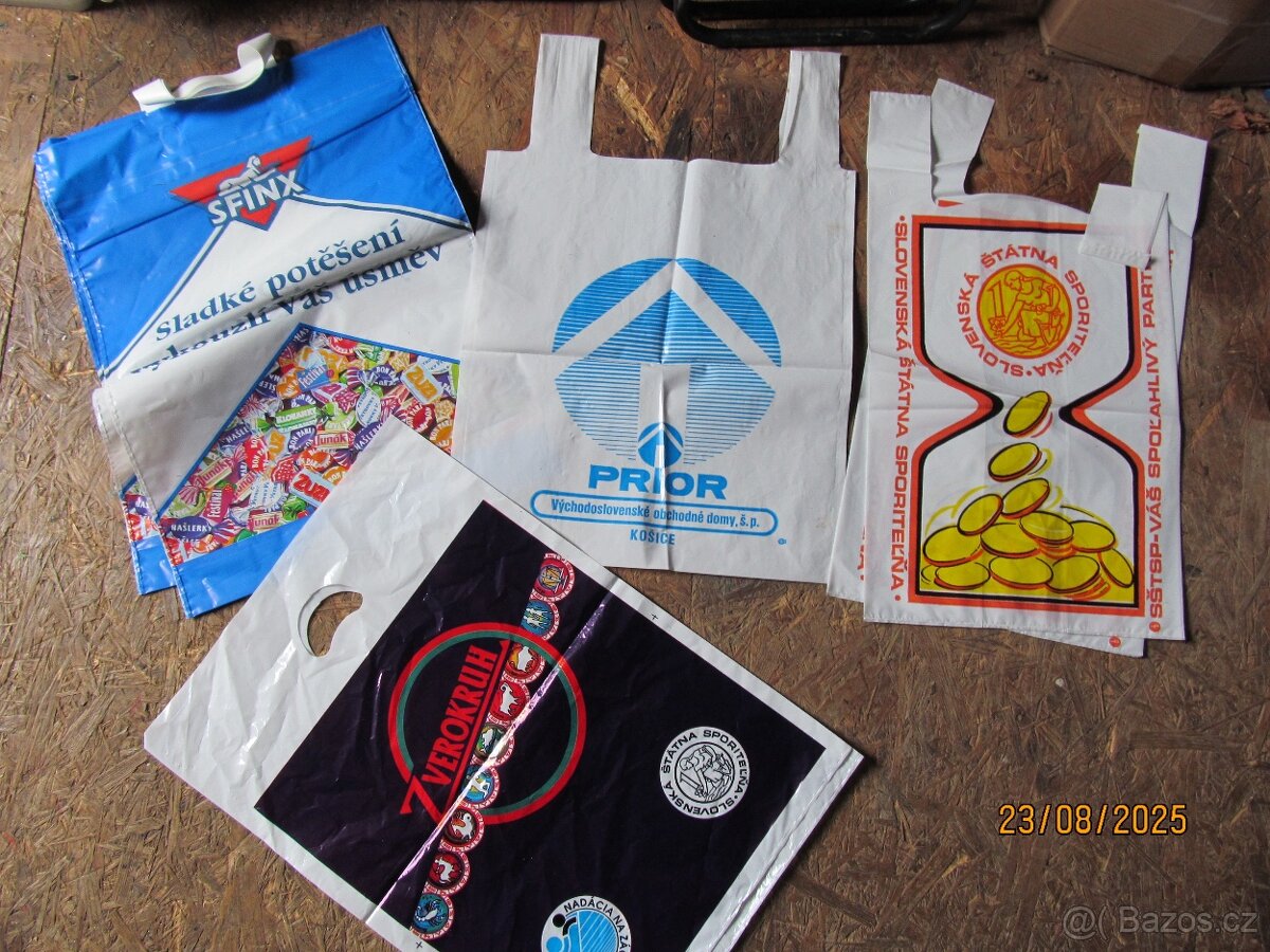 plastové tašky pro sběratele - 6