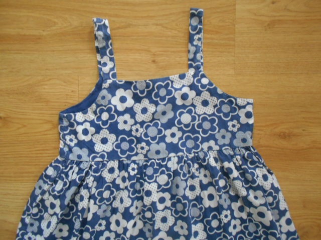 Dívčí šaty vel.122/128 zn.H&M a 134/140 zn.Y.D - 6