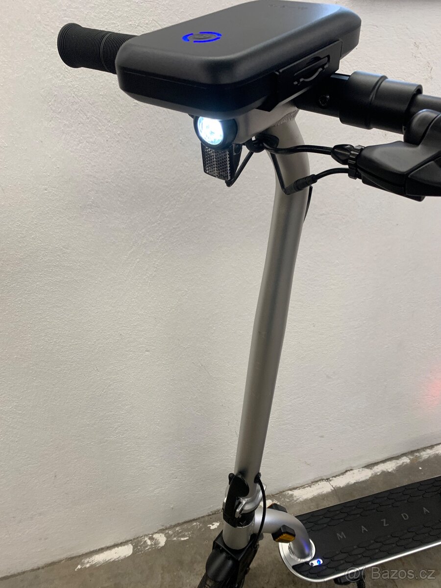 Micro X Mazda (Micro Commuter) - elektrokoloběžka - 6
