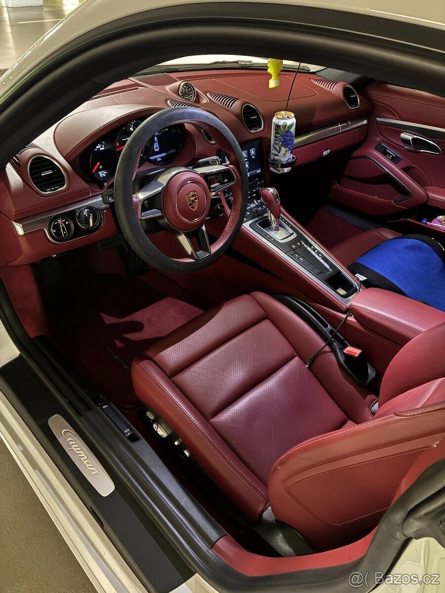 Porsche 718 Cayman - 6