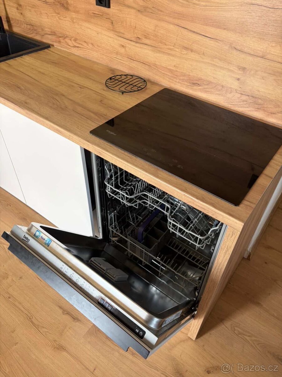 Prodám kuchyňskou linku L - 6