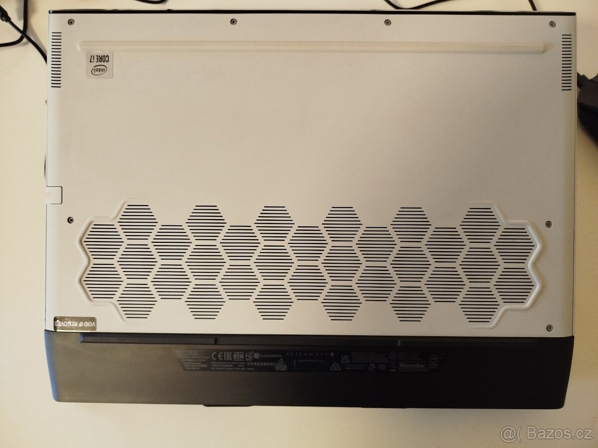 Alienware m15 R3 – TOP stav, 32 GB, 2 TB, RTX 2070S, záruka - 6