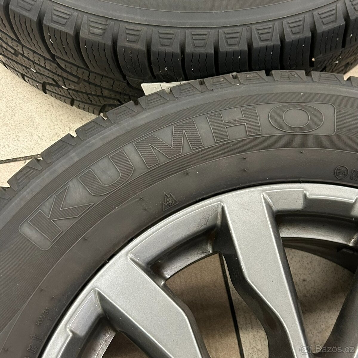 Subaru Outback zimní sada kol KUMHO 225/65/R17 - šedá - 6