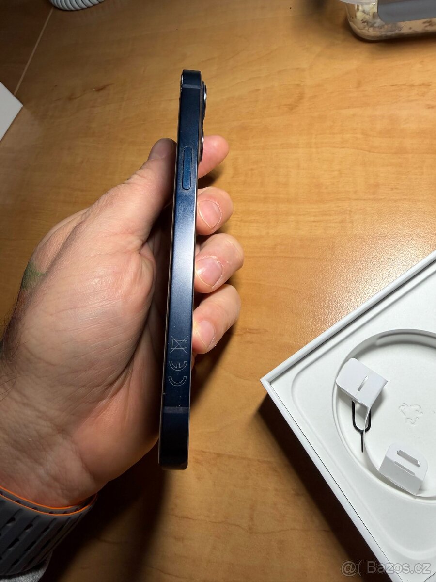 APPLE IPHONE 13, 128GB, temně inkoustová, 90%baterie - 6