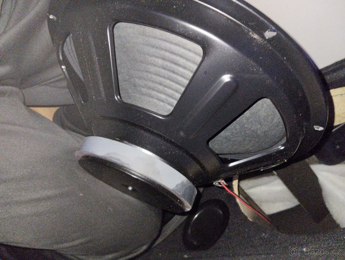 Omnitronic BX-2550 Pasivní subwoofer - 6