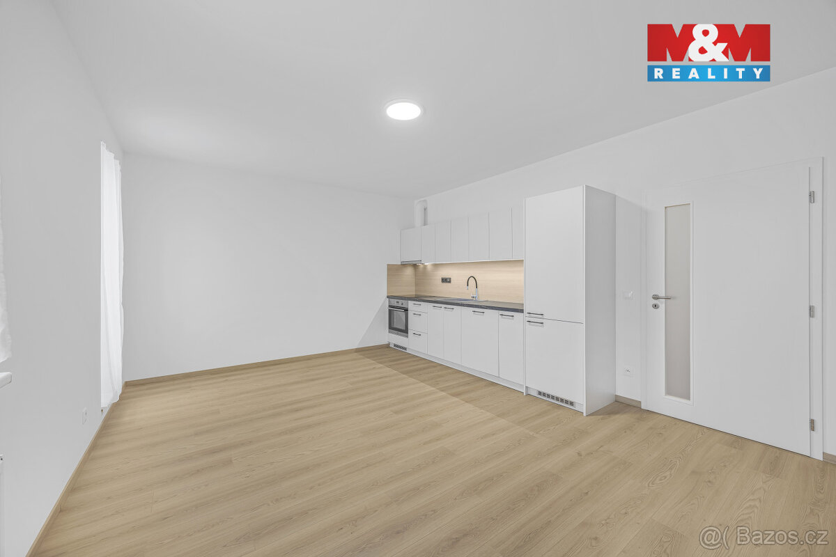 Prodej bytu 1+kk, 32 m², Hradec Králové, ul. Antonína Petrof - 6