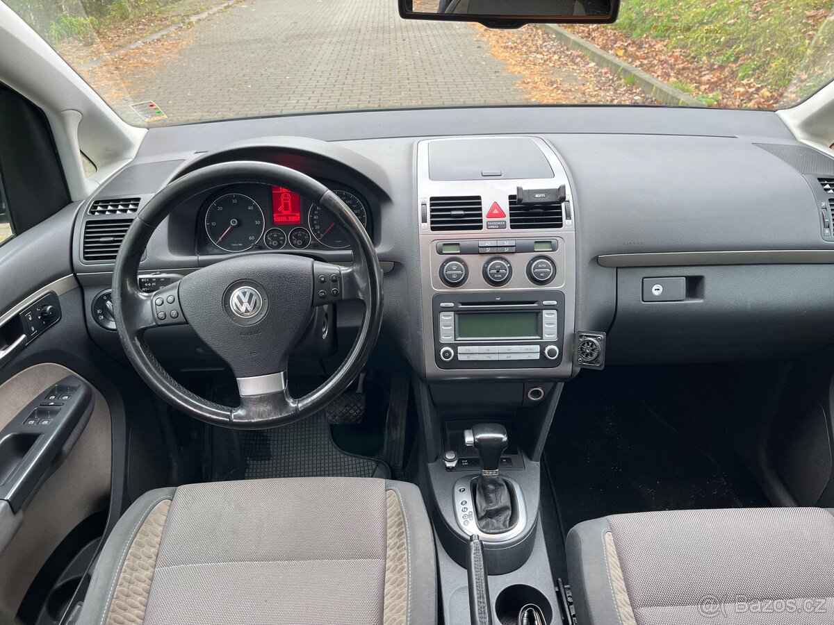 VW Touran Cross 1.9 TDI - díly z vozu - 6