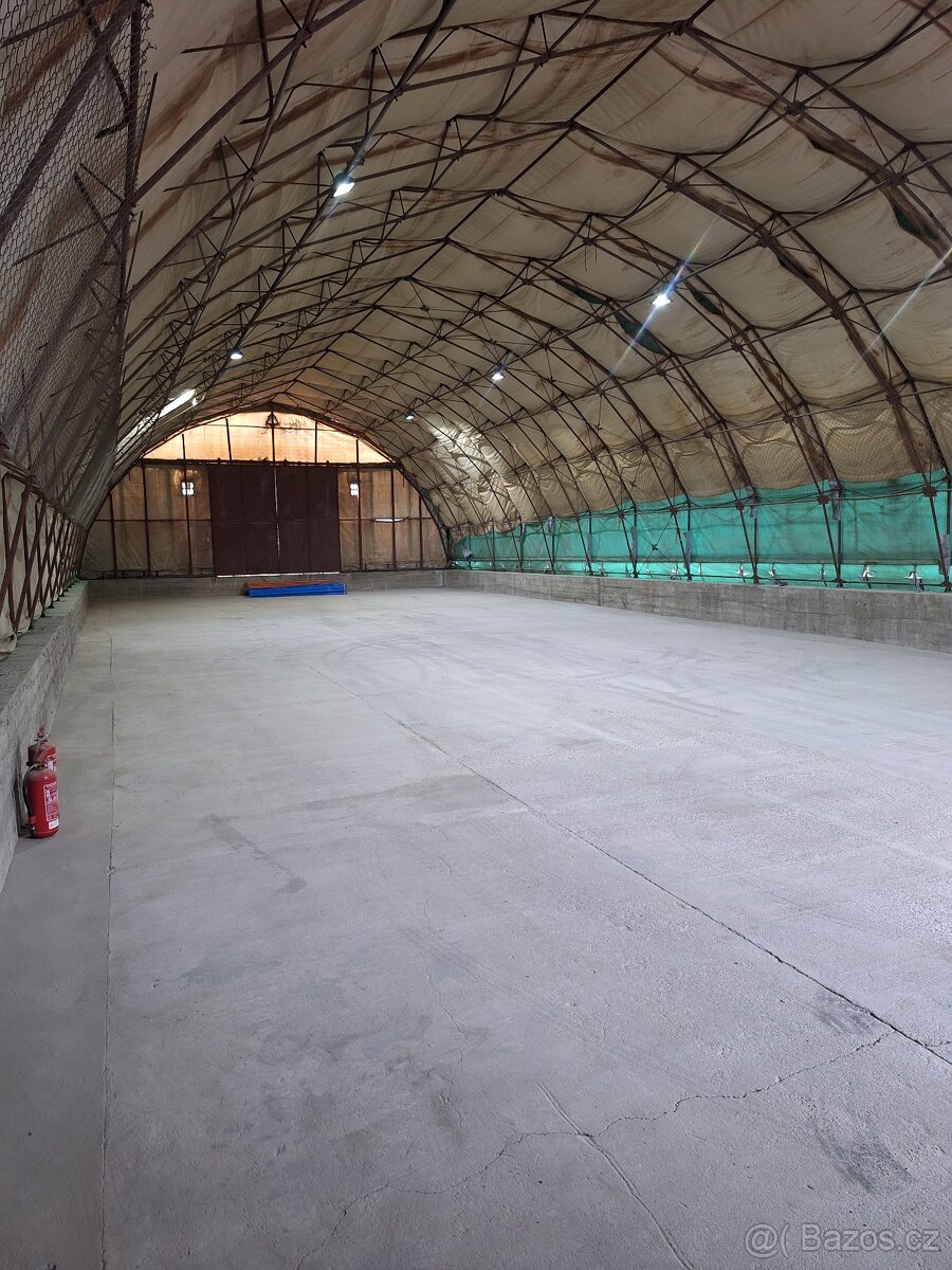 Nabízíme k Pronájmu Halu - 6