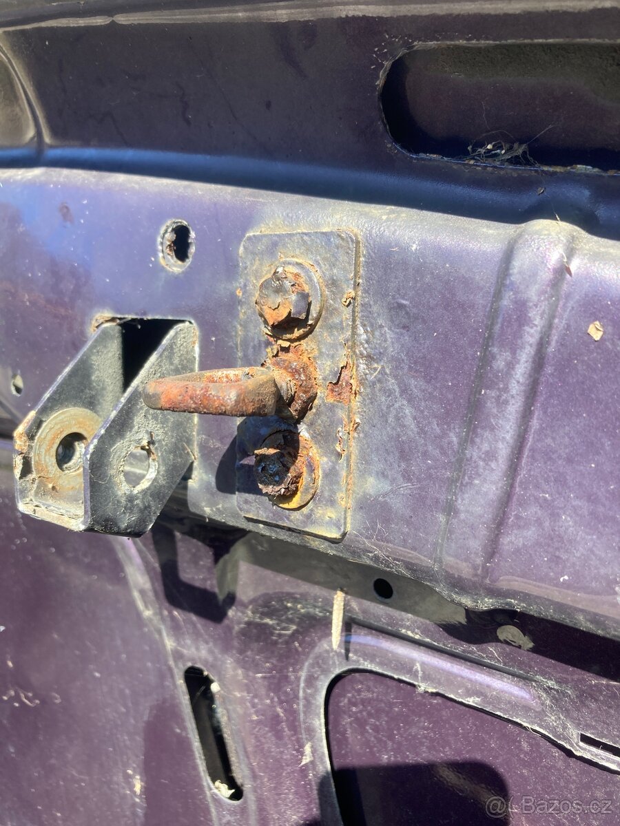 Kapota BMW E34 technoviolet - 6