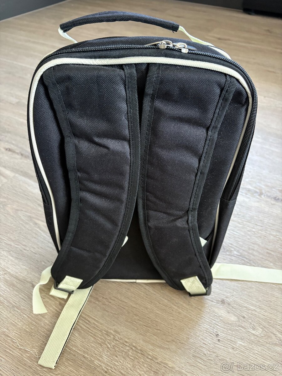 Piknikový batoh s termoskou a doplňky - 6