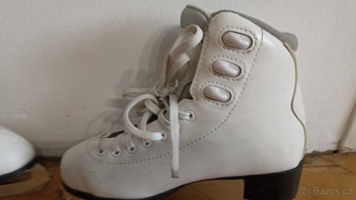 Dívčí/Dámské brusle 35 GRAAF - 6