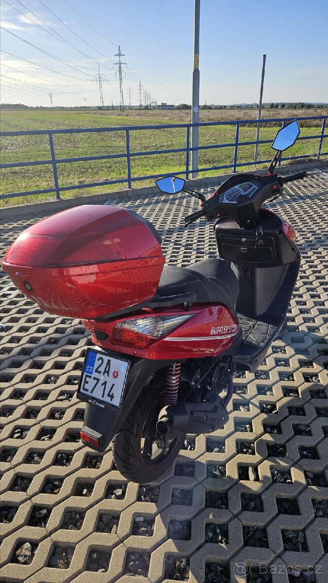 Skútr BUFFLER SS 125 N – r. 2022, jen 5900 km - 6