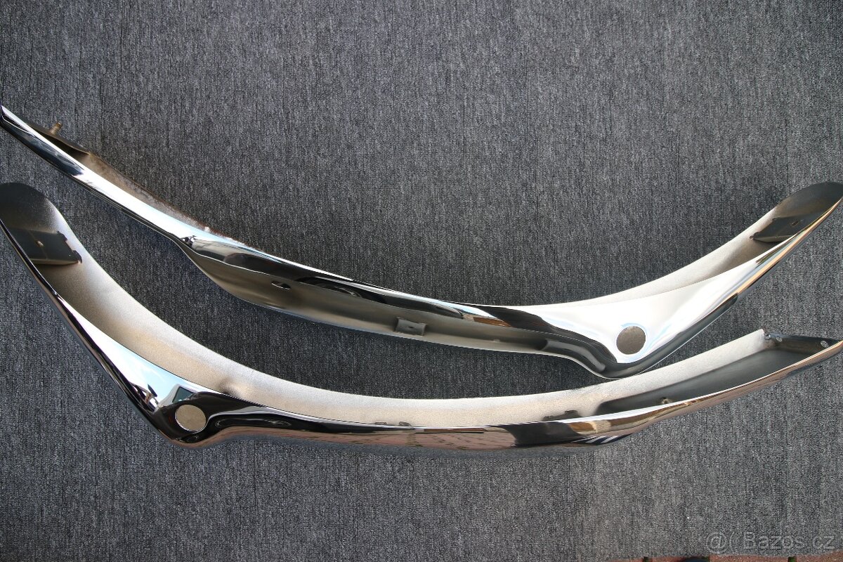 Tatra 603 -2 - přední nárazník (levá a pravá část) - 6