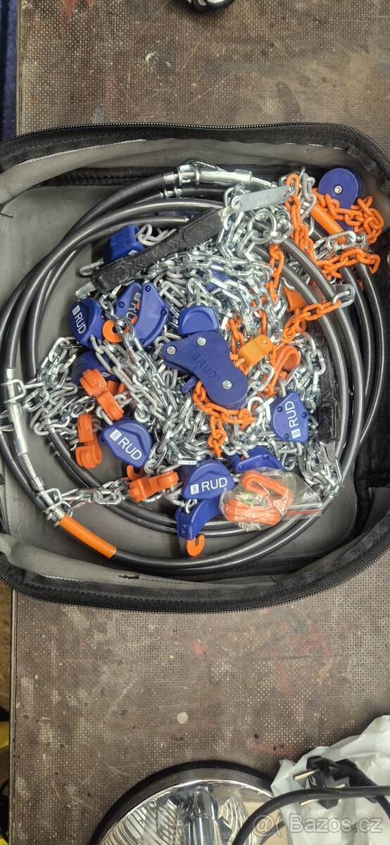 Sněhové řetězy - 3 sady - 6