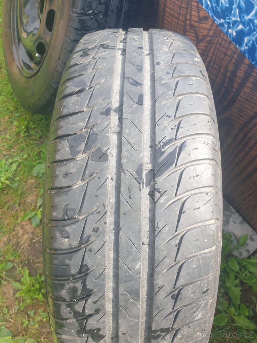 Prodám sadu plechových kol - 6