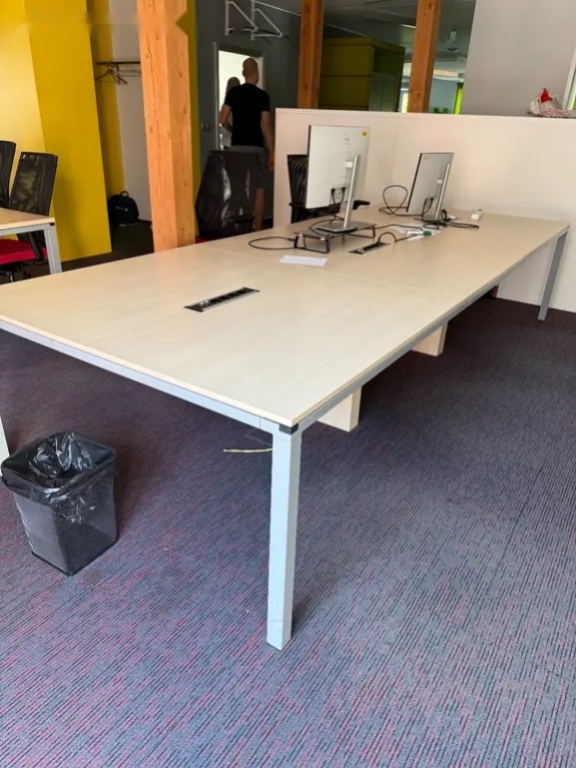 Velký kancelářský stůl 360×140cm značka Techo - 6