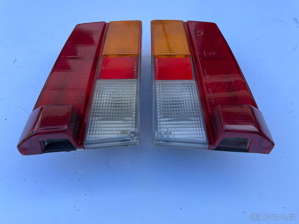 Zadní světla - Škoda 120 - 6