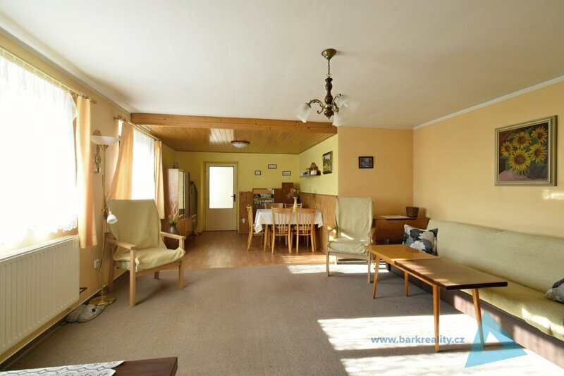 Rodinný dům se stodolou a garáží – Bříšťany u Hořic (okres J - 6