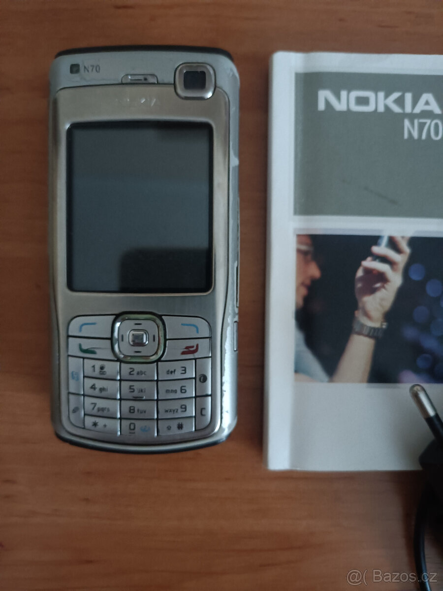 Staré tlačítkové telefony - různé značky - 6