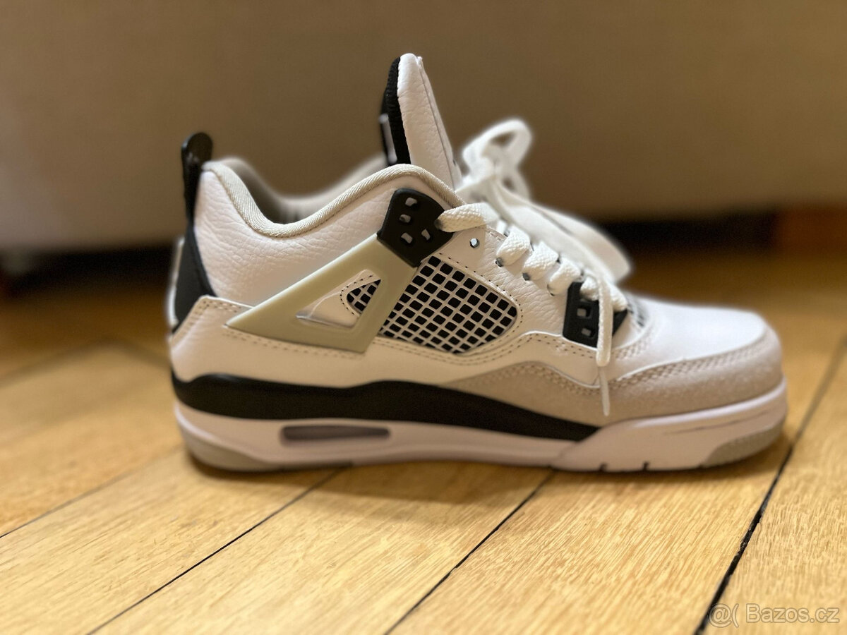 NIKE AIR JORDAN 4 MİLİTARY BLACK nové 37,5 dámská velikost - 6