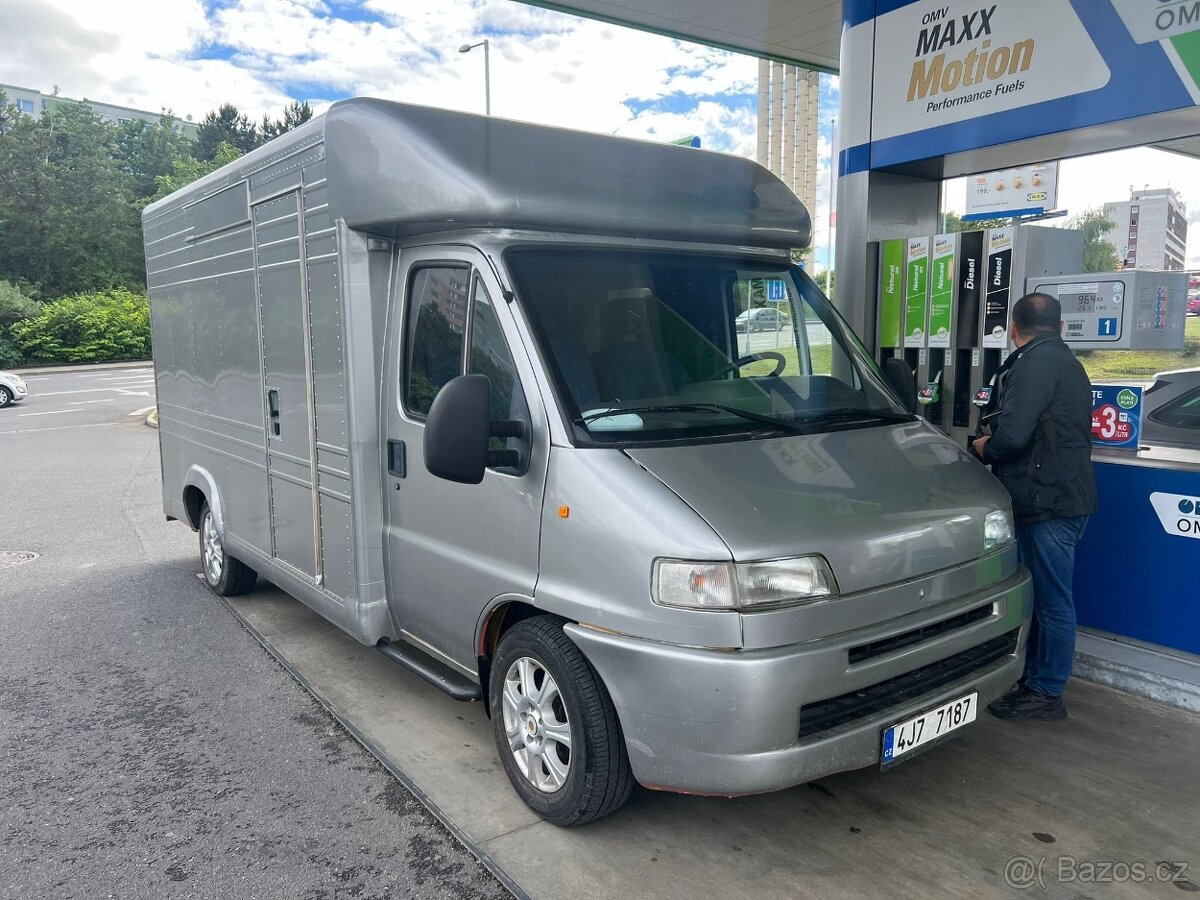 Foodtruck, pojízdné občerstvení, pojízdná prodejna, stánek - 6