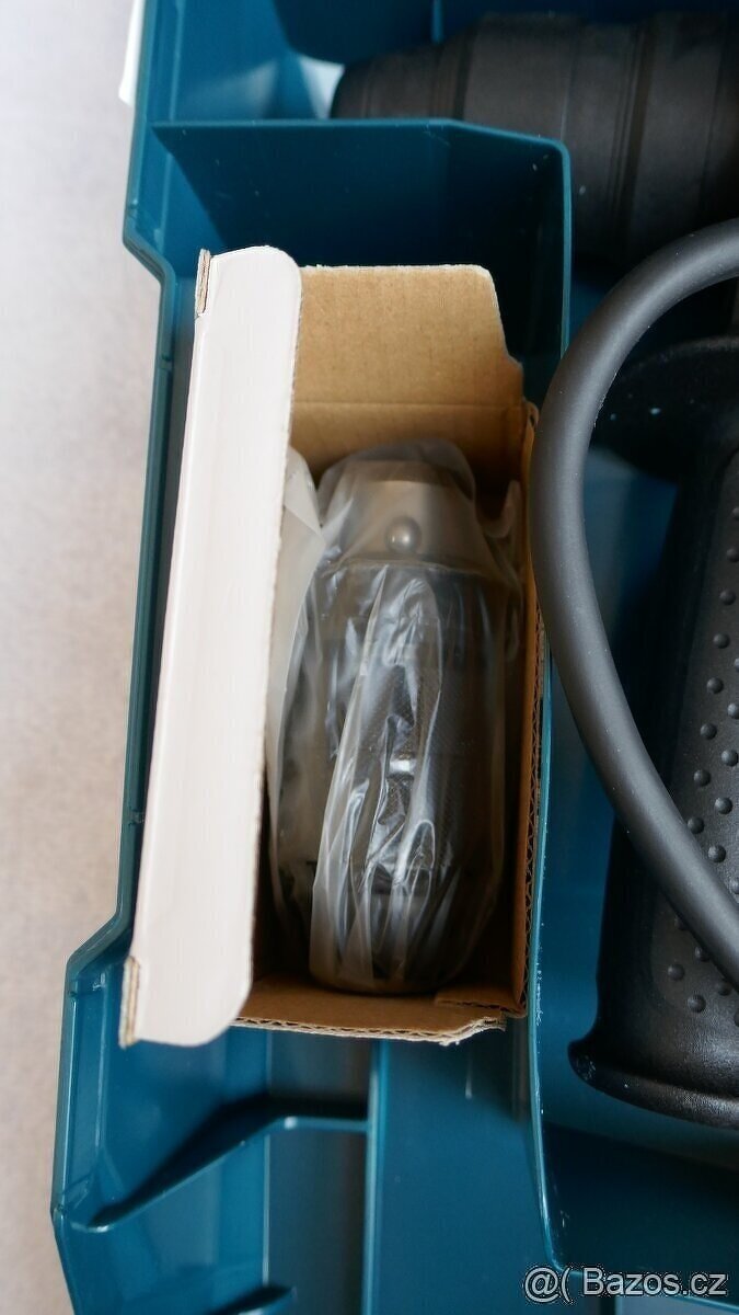 Vrtací kladivo Bosch GBH 2-26 F včetně vrtáků//NOVÉ - 6