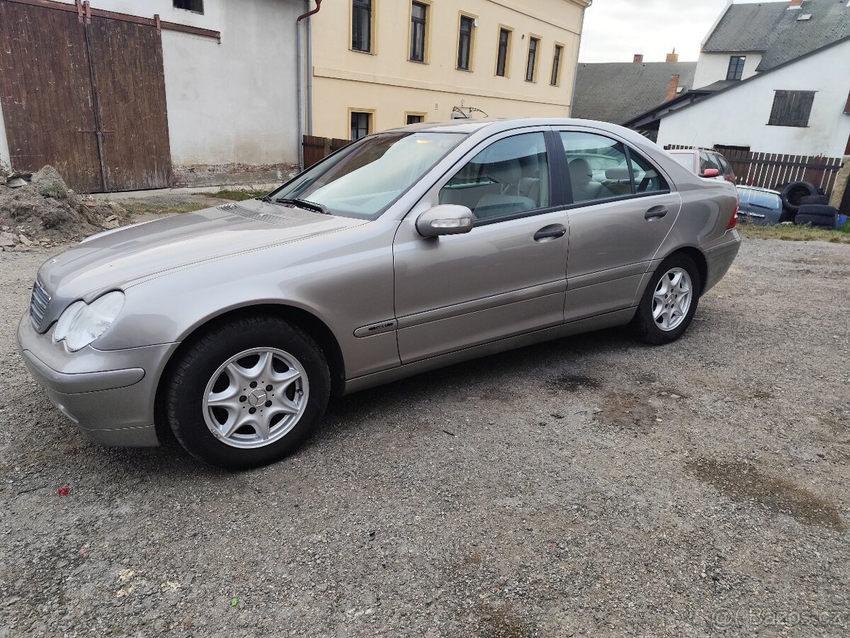 Mercedes C 2.2.cdi - 6