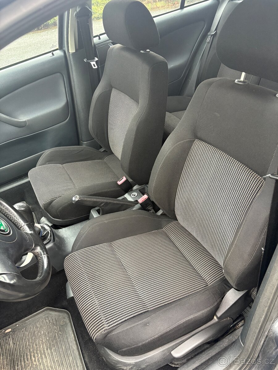 Škoda Octavia combi 2010 - 6