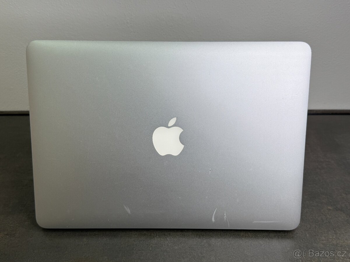 MacBook Air 13'' 2015 / i5 / 4GB / 128GB SSD - DPH - 6