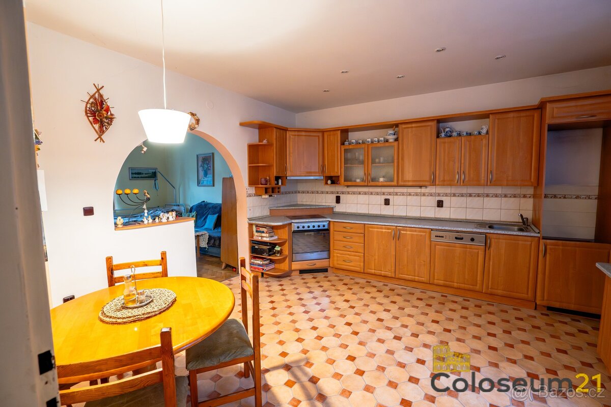 Prodej rodinného domu 7+1,166 m², Svojsíkova, Kladno - Šverm - 6