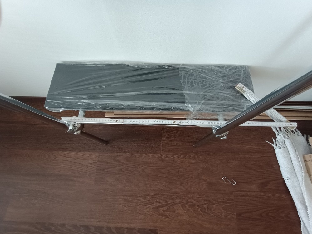 Věšák (praktický, variabilní) - 6